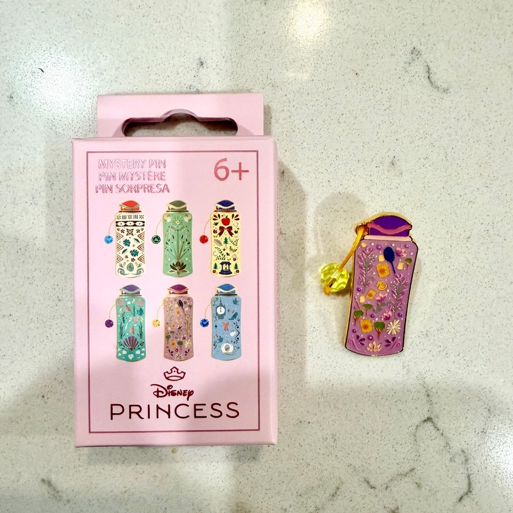 Loungefly Disney Princess Water Bottle Enamel Pin Blind Box - Repunzal - Picture 1 of 5